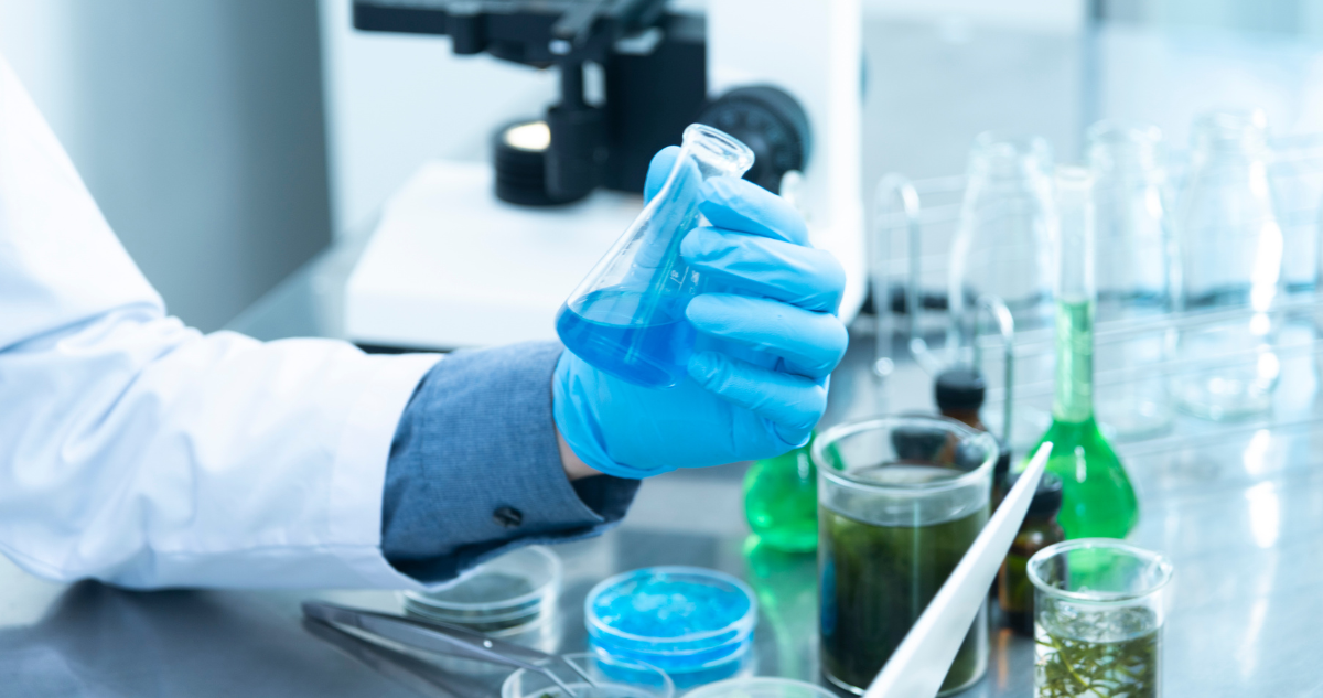laboratorio-medicamento-contra-el-cancer-dostarlimab