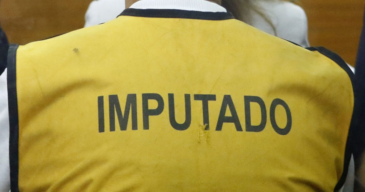 profesor acusado de abusar de niñas de 7 años