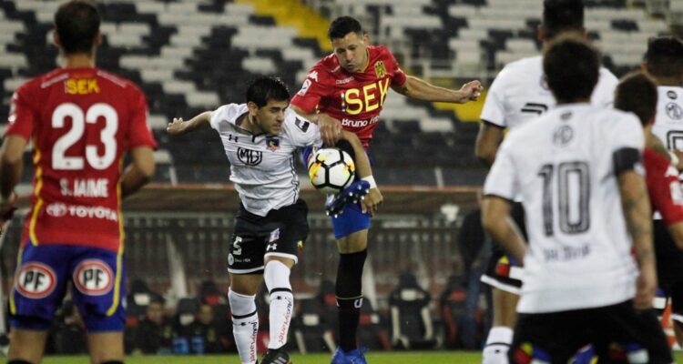 Ramiro González jugando ante Colo Colo.