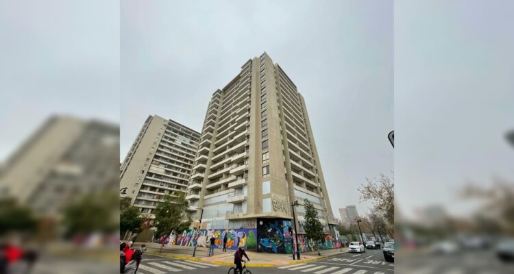 Recoleta celebra fallo por torre de Bellavista: edificio podría ser demolido parcial o totalmente