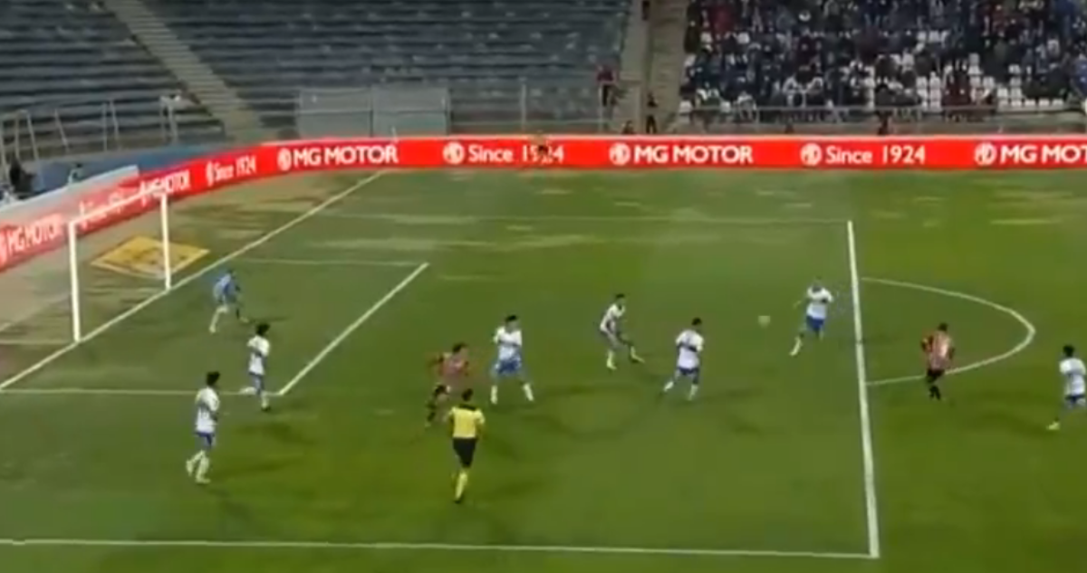 Golazo para Sao Paulo ante Universidad de Chile.