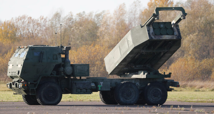 Rusia advierte a EEUU por envío de armas a Ucrania: aumenta el riesgo de un choque directo