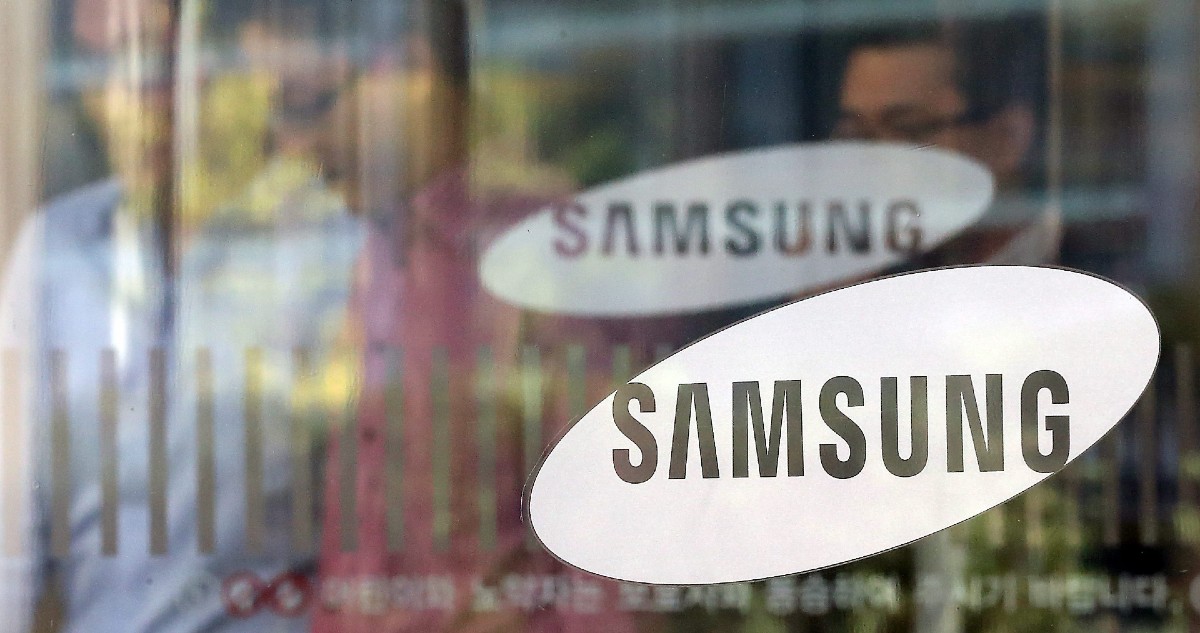 En Australia multan a Samsung por “engañar” a clientes respecto a resistencia de celulares al agua
