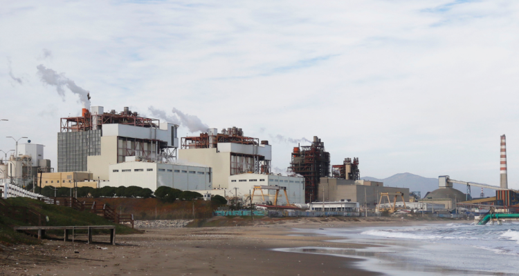 Senador Chahúan presenta denuncia criminal contra Codelco por casos de intoxicación en Quintero