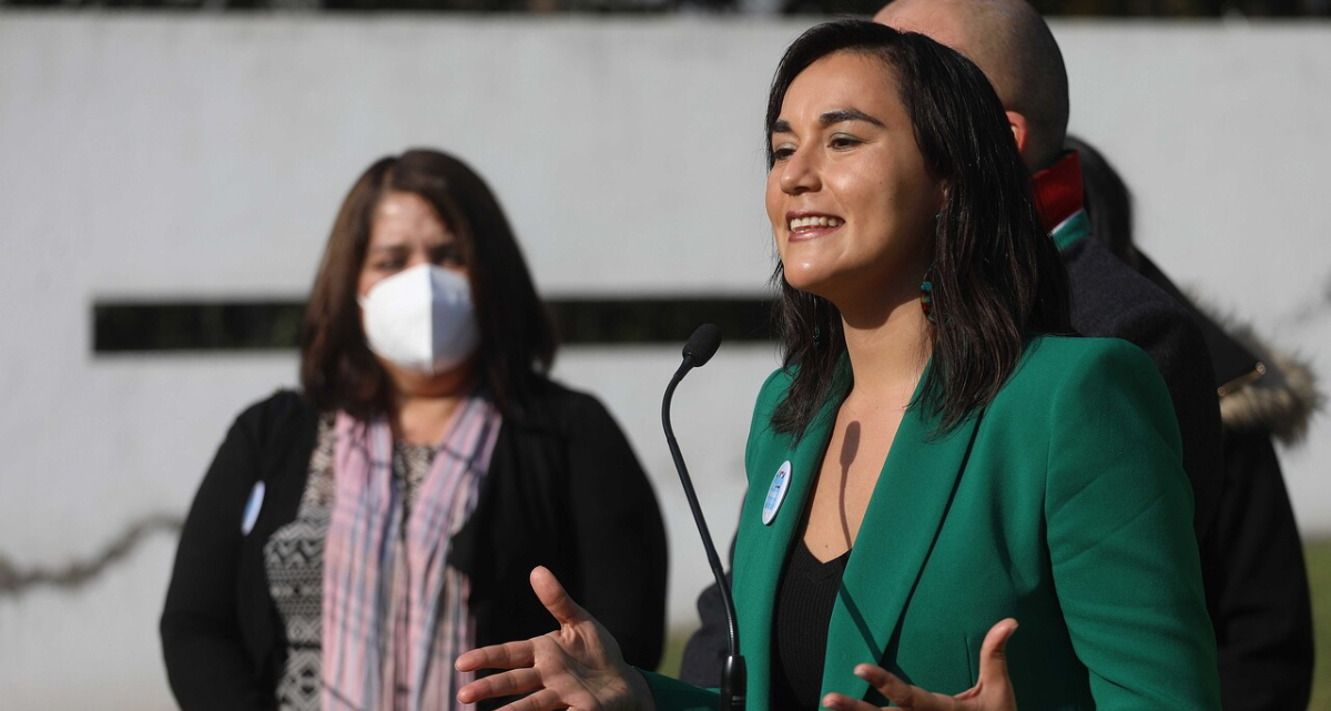 Vicepresidenta Siches llama a “deponer las armas” tras dichos de exlíder de la CAM