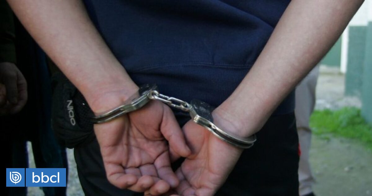 Detienen en Colina a dos adolescentes de 17 años por circular en auto ...