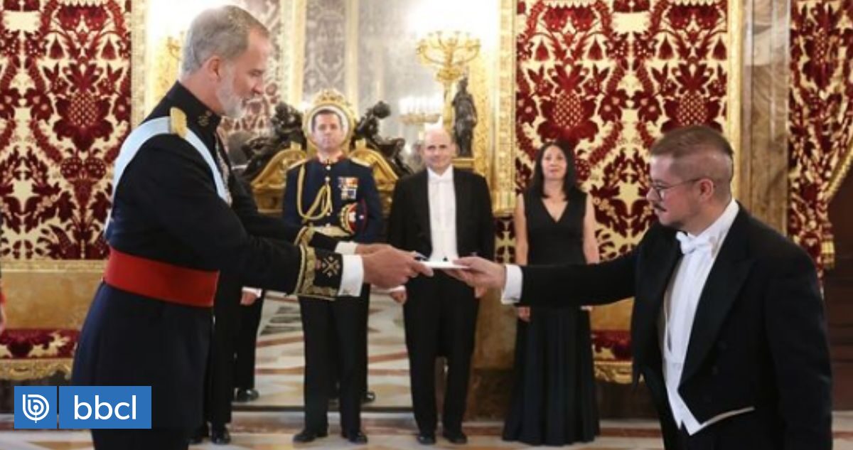 Del estallido social al Palacio Real: embajador chileno en España presenta credenciales a Felipe VI |  nacionales