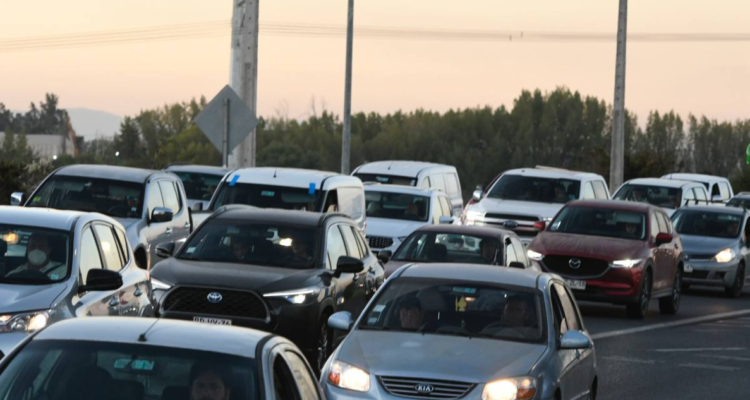 Comprometen soluciones apra congestión vehicular en Los Ángeles