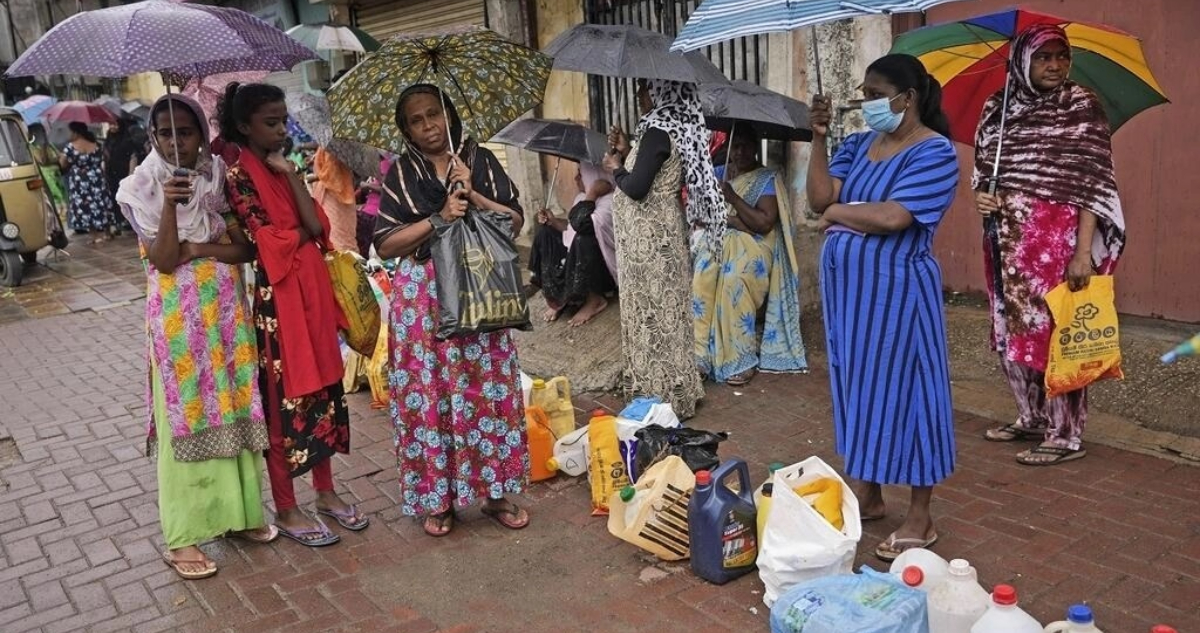 Gobierno de Sri Lanka declara un colapso en su economía ante escasez de productos básicos
