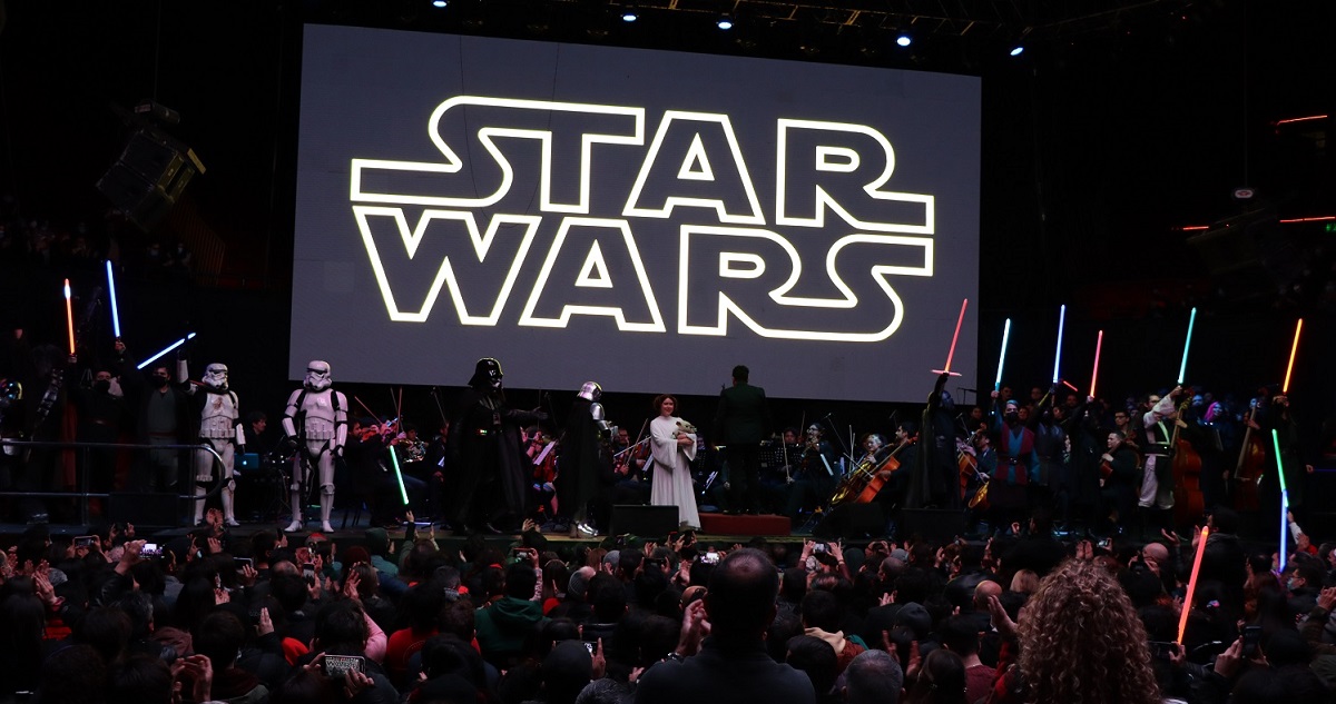 pantalla star wars, personajes y musicos