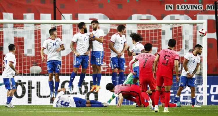 Tiro libre de Heung-Min Son