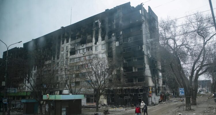 Un edificio destruido en Mariúpol.