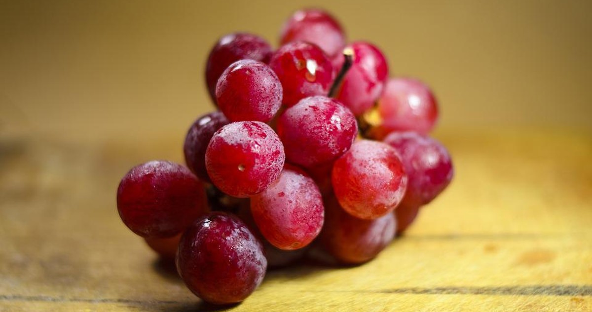 Cobros injustificados y fruta lanzada al mar: Gobierno aclarará con EEUU trabas para exportar uva