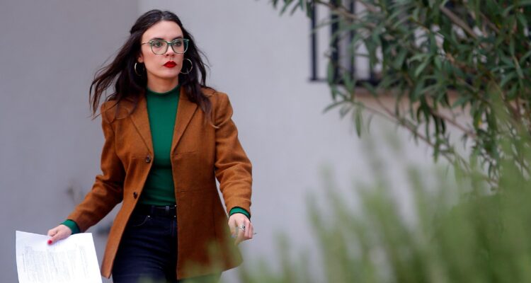 Vallejo reitera “cero posibilidad” de privatizar Codelco y asegura diálogo con los trabajadores