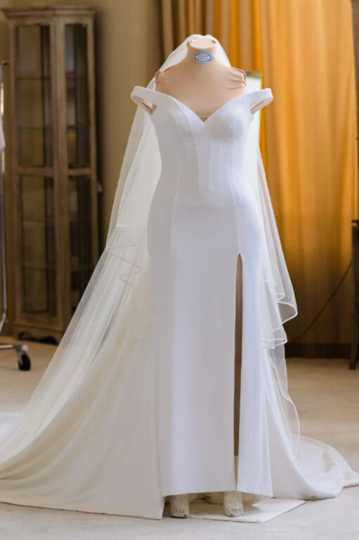 Una vista a detalle del vestido de novia de Britney Spears.