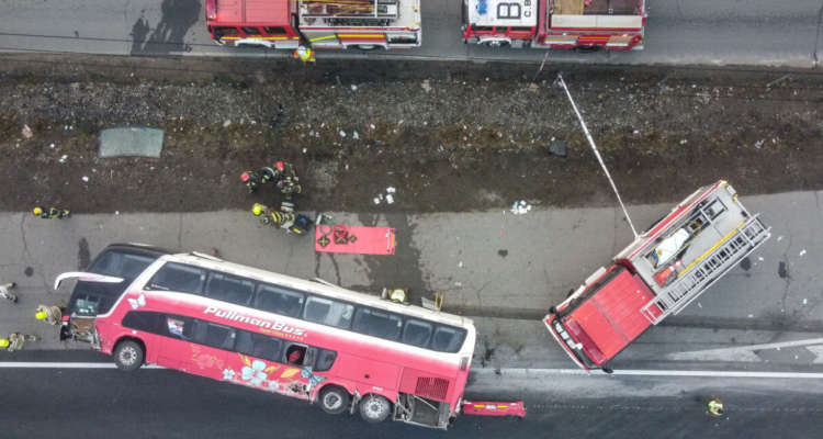 Pullman Bus volcamiento máquina
