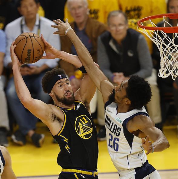 Golden State Warriors vencieron a Dallas Maverics en la Final de la Conferencia Oeste