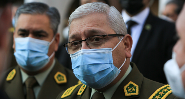 Parlamentarios reaccionan a crítica de general Yáñez tras asesinato de carabinero.