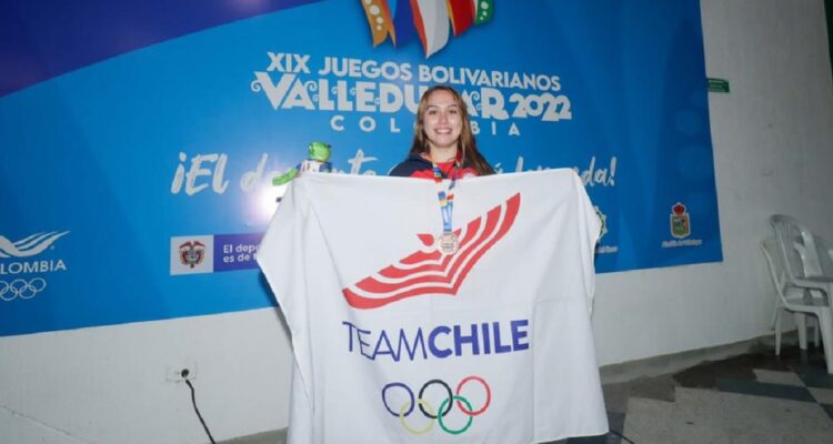 Yolanda Muñoz y su bronce en Valledupar 2022.