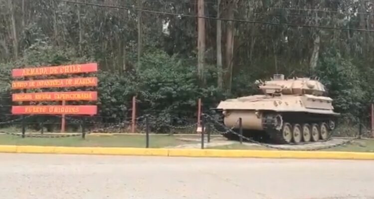 Foto contexto formalización marinos en caso Yordan Llempi