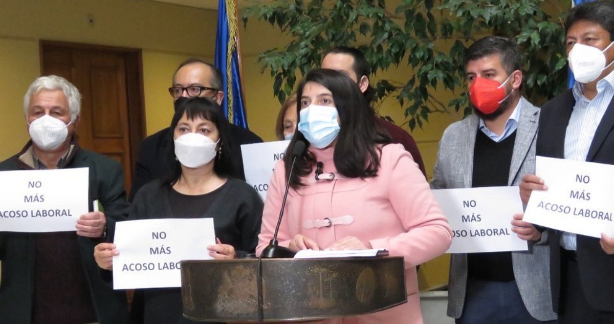 Parlamentarios piden al presidente Boric ratificar convenios de la OIT contra acoso laboral