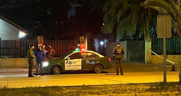 Adolescente de 16 años en riesgo vital tras ser baleado en la cabeza en plena calle en La Serena