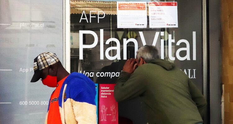 A casi 2 años del primer retiro: Esto han desembolsado las AFP en los tres procesos