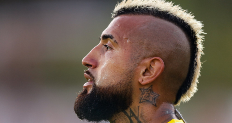 Arturo Vidal fue convocado en su posible debut con el Flamengo.