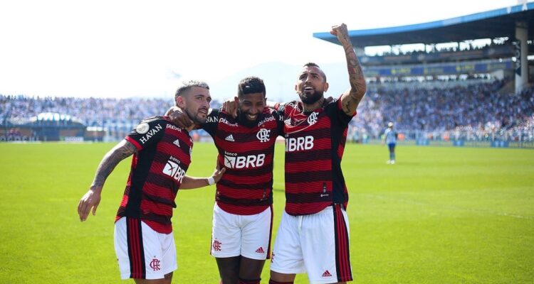 Arturo Vidal tuvo un gran debut con Flamengo.