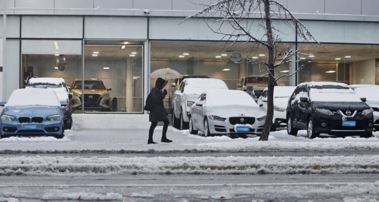 Pronostican que nieve se repetirá al atardecer en la RM: podría llegar hasta Providencia