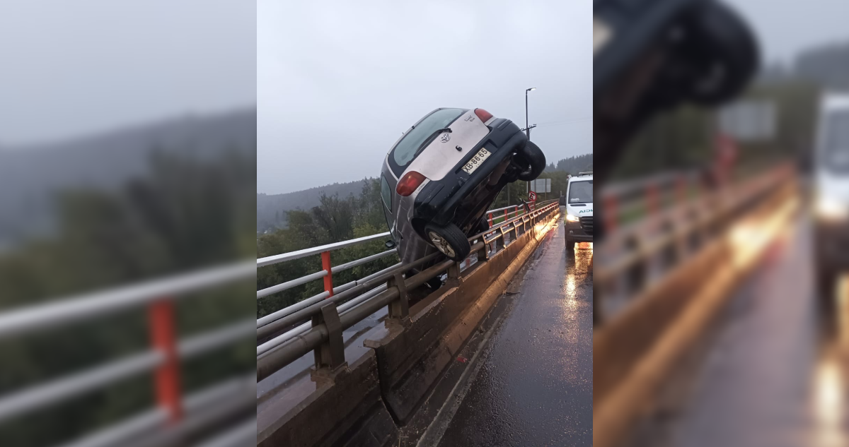 automóvil a punto de caer desde puente Malleco