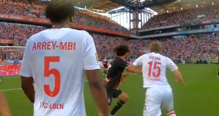 Bodycam hizo su estreno en el fútbol de elite.