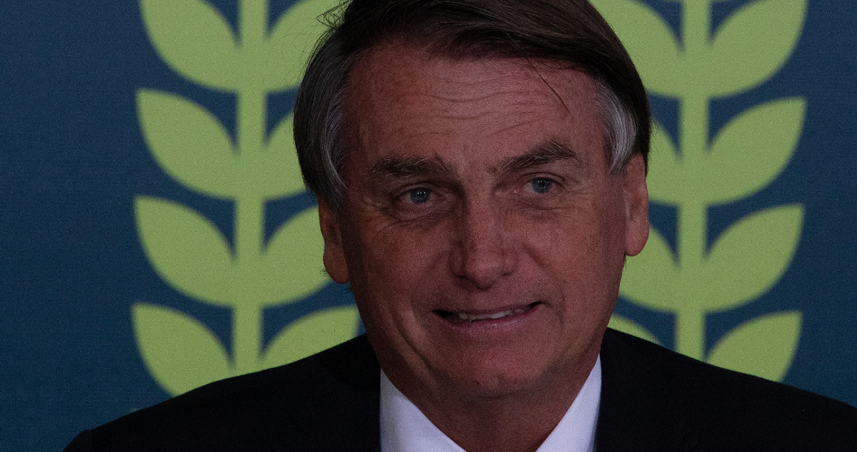 Bolsonaro se jacta de ser el único jefe de Estado en no acatar restricciones contra la covid-19
