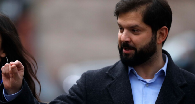 Gabriel Boric aumenta levemente su aprobación según la encuesta Cadem