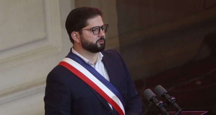 boric plebiscito constitución