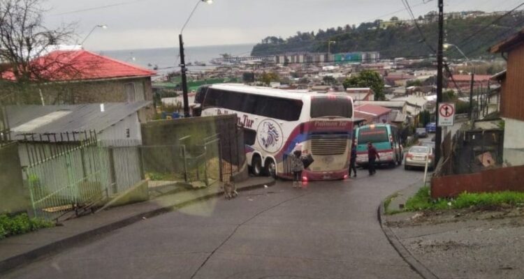bus atrapado socavón Lota