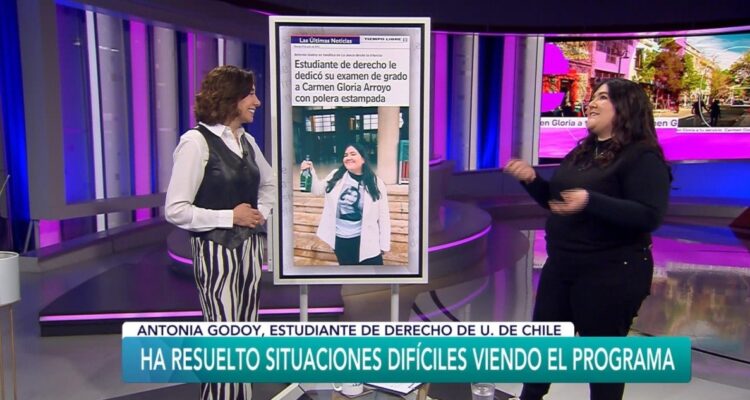Carmen Gloria Arroyo se reúne con estudiante que celebró su examen de grado con polera de “La Jueza”