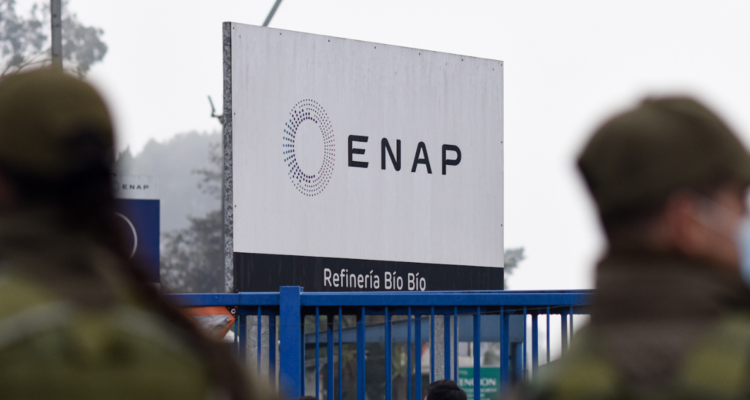 Caso Crudo Iraní: cuestionan ascenso de dos exgerentes de Enap acusados por delitos medioambientales.