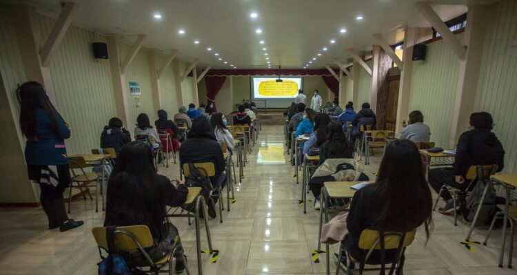 Admisión 2023: Mineduc lanza plataforma para postular y conocer los establecimientos educacionales.