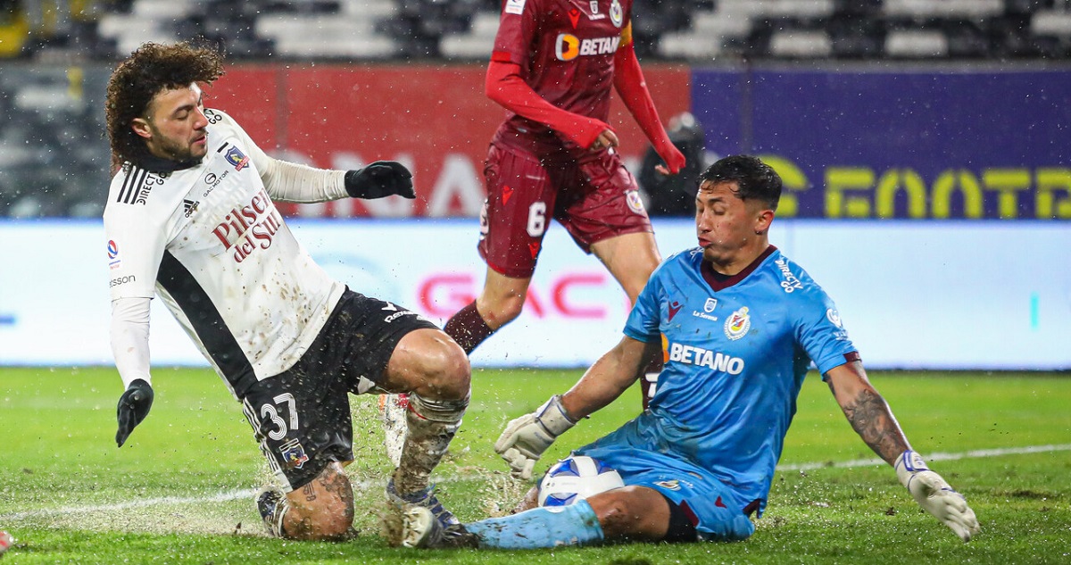 Colo Colo golea a La Serena en el Monumental.