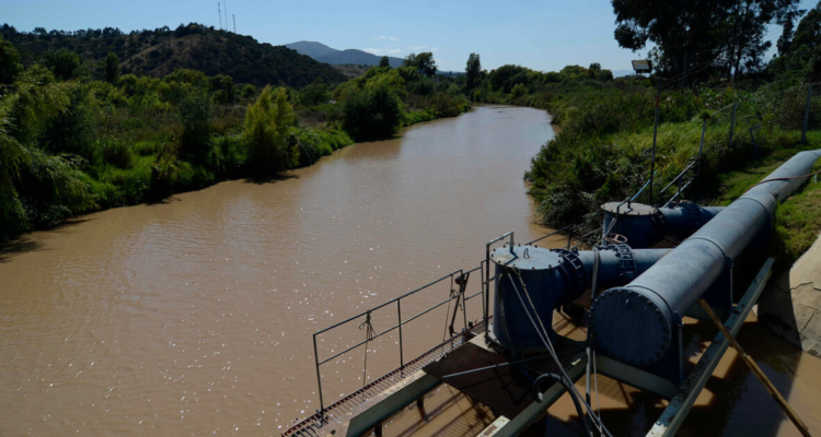 MOP confirma investigación por posible extracción de agua en Río Aconcagua