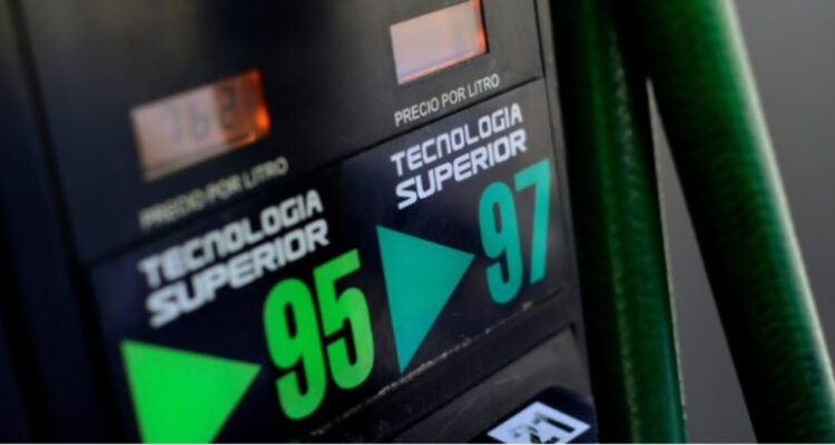 Conoce el alza que sufrirá el precio de las bencinas este jueves subirán $13
