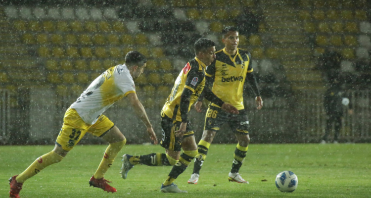 Coquimbo Unido y Everton repartes punto jugando ambos equipos con 10 jugadores.