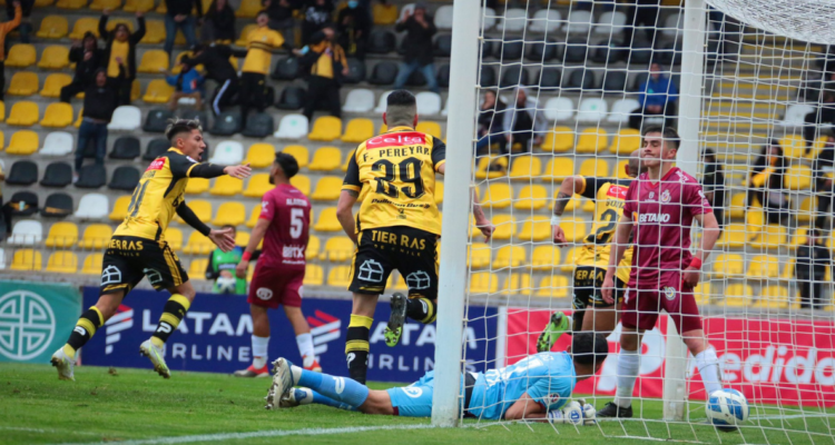 Coquimbo Unido logró una valiosa victoria frente a Deportes la Serena.