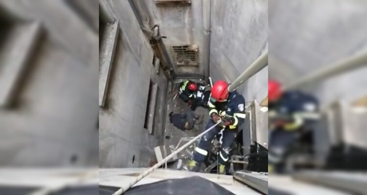 Delincuente queda grave tras lanzarse de un tercer piso para huir en Santiago