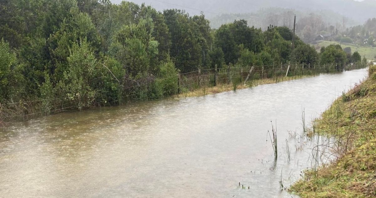 desborde de río Llico
