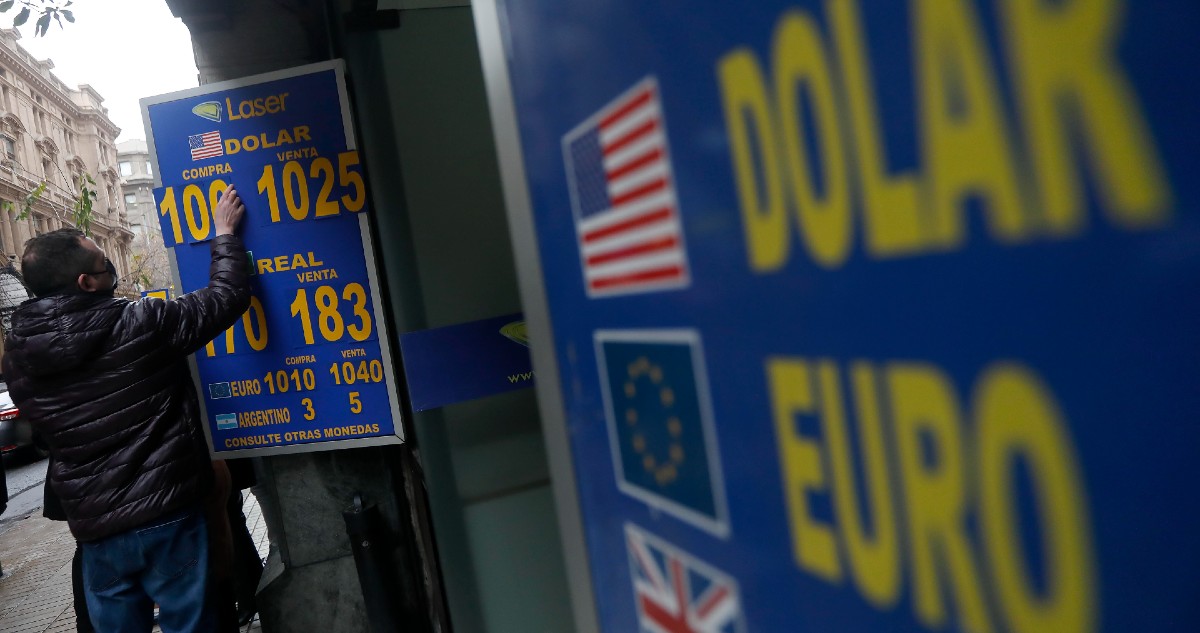 Dólar apunta a seguir bajando luego de la intervención del Banco Central local