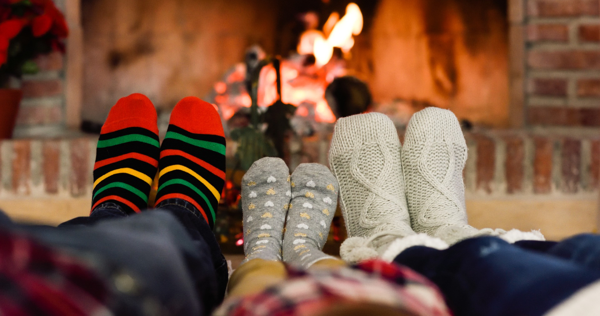 Personas van a dormir con calcetines