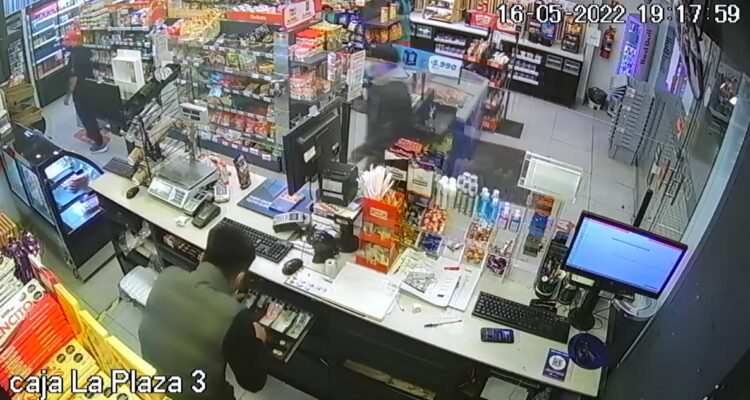 “El niño del Oxxo” cae en La Pintana: se le acusa de asaltar tiendas en zona oriente de la RM