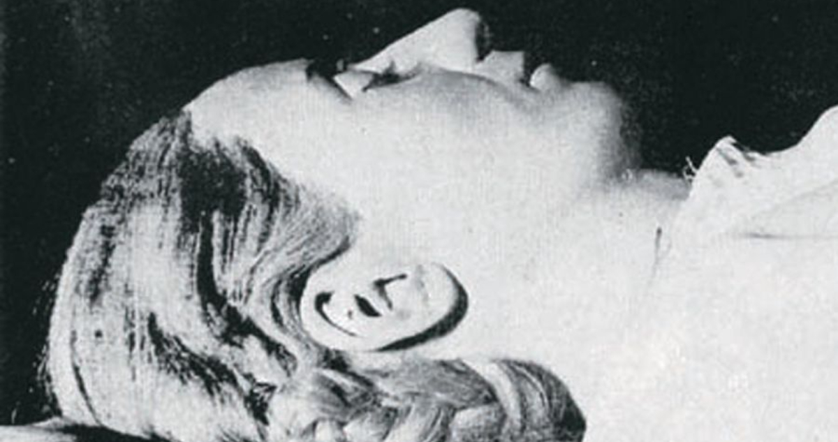 Eva Perón embalsamada
